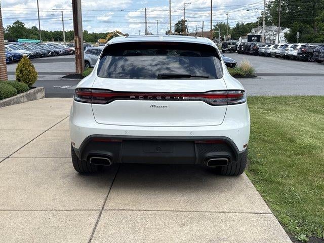 2025 Porsche Macan AWD