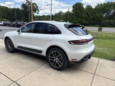 2025 Porsche Macan AWD