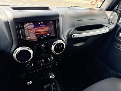 2017 Jeep Wrangler Unlimited Sahara 4x4