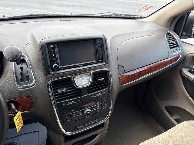 2013 Chrysler Town & Country 4dr Wgn Touring