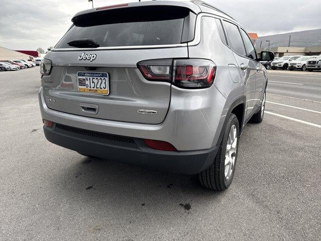2022 Jeep Compass Latitude Lux