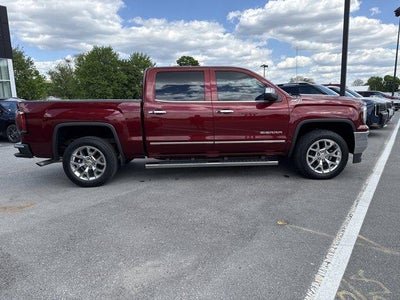 2017 GMC Sierra 1500 Crew Cab Short Box 4-Wheel Drive SLT