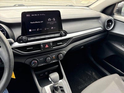 2023 Kia Forte LXS IVT