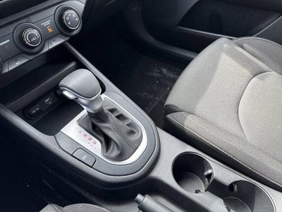 2023 Kia Forte LXS IVT