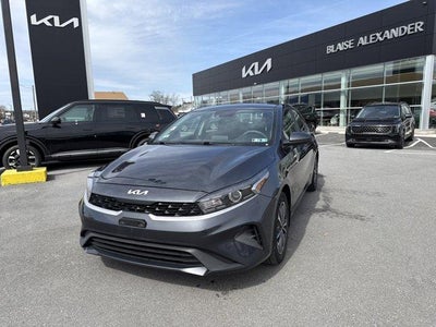 2023 Kia Forte LXS IVT