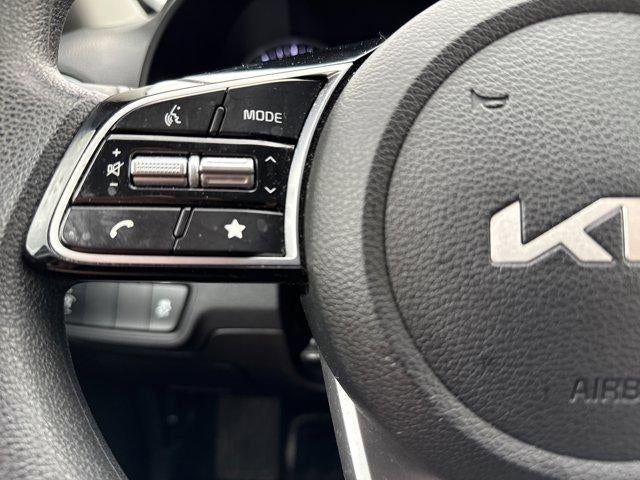 2023 Kia Forte LXS IVT