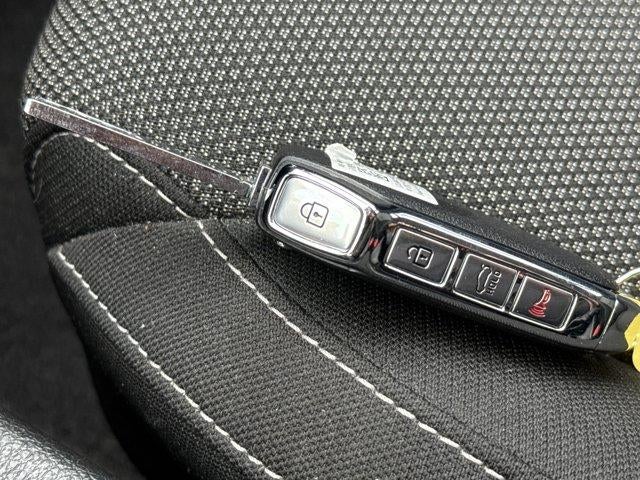 2023 Kia Forte LXS IVT