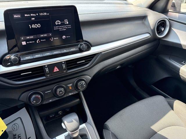 2024 Kia Forte LXS IVT
