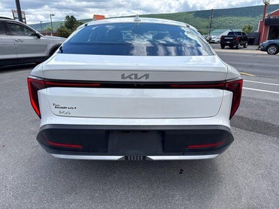2025 Kia K4 LX FWD