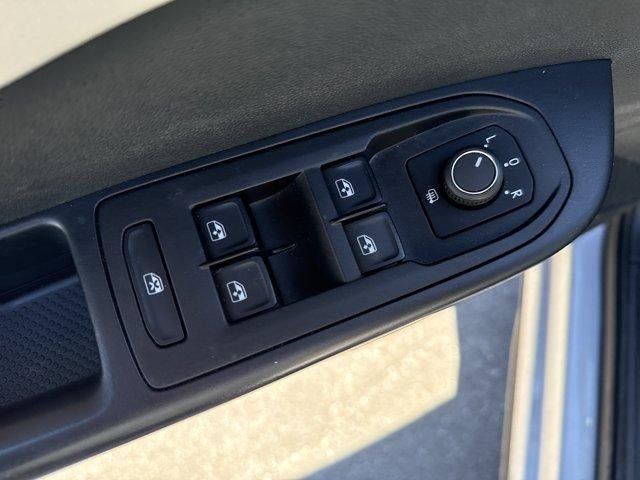 2025 Volkswagen Taos S 4MOTION