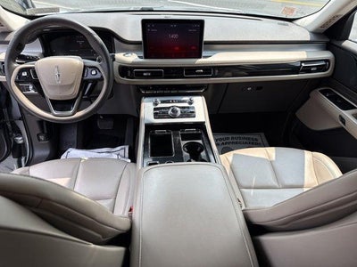 2022 Lincoln Aviator Standard AWD