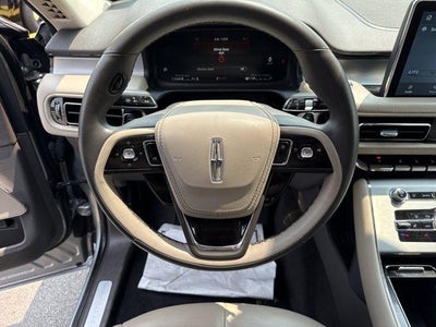 2022 Lincoln Aviator Standard AWD