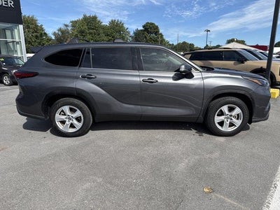 2022 Toyota Highlander L FWD (Natl)