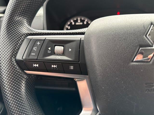 2023 Mitsubishi Outlander ES S-AWC