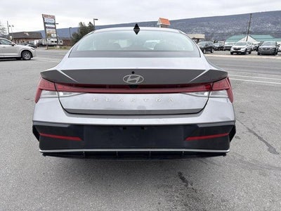 2025 Hyundai ELANTRA SEL Convenience IVT