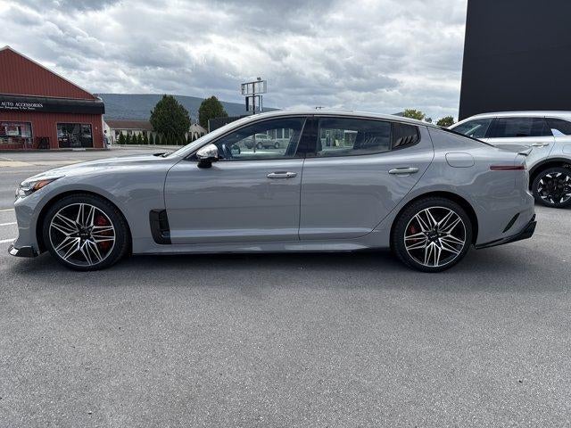 2022 Kia Stinger GT1 RWD