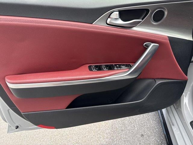 2022 Kia Stinger GT1 RWD