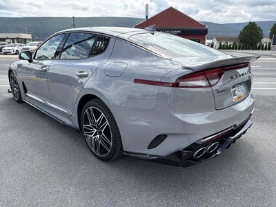 2022 Kia Stinger GT1 RWD