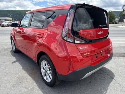 2025 Kia Soul LX FWD