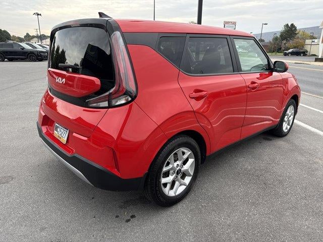 2024 Kia Soul LX IVT