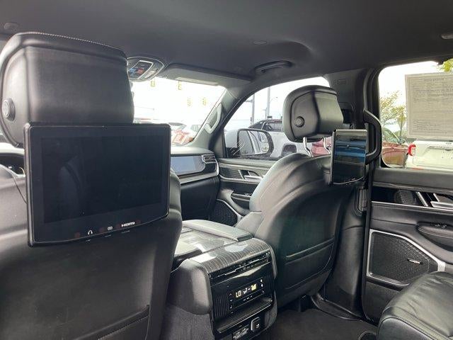 2022 Jeep Wagoneer Series III 4x4