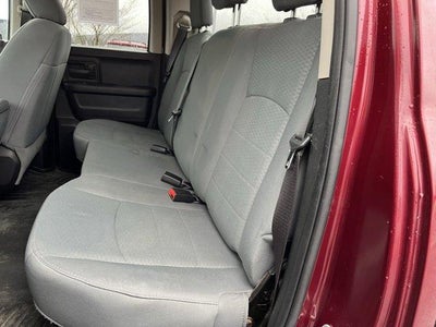 2017 RAM 1500 Express 4x4 Quad Cab 6'4" Box