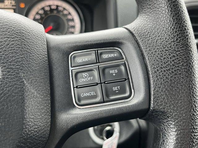 2017 RAM 1500 Express 4x4 Quad Cab 6'4" Box