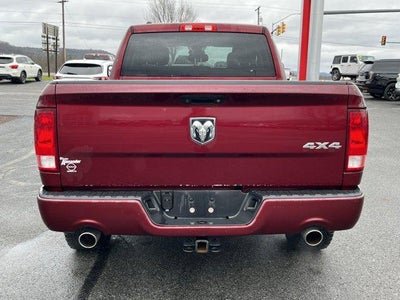 2017 RAM 1500 Express 4x4 Quad Cab 6'4" Box