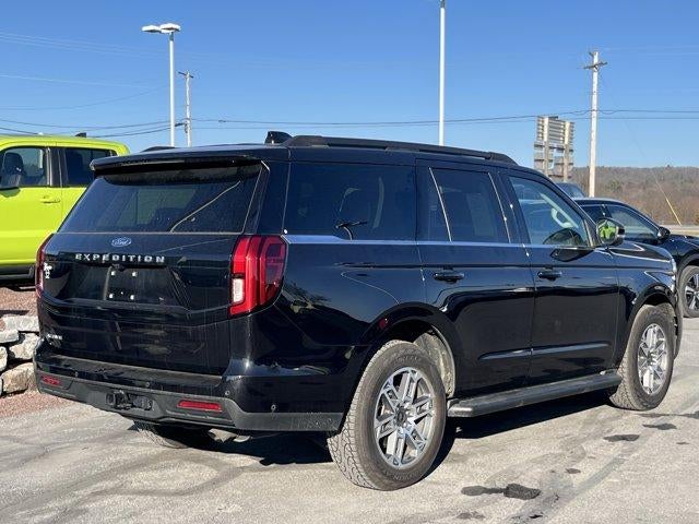 2025 Ford Expedition Active 4x4