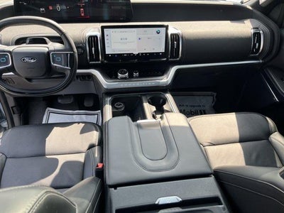 2025 Ford Expedition Platinum 4x4