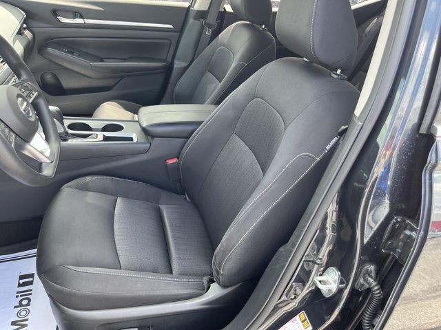 2022 Nissan Altima 2.5 SV Sedan