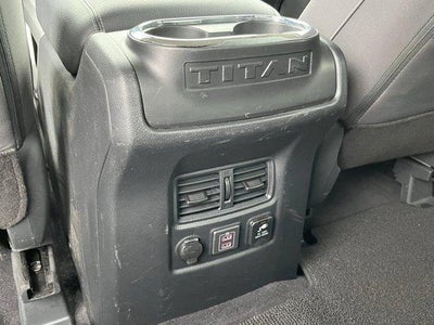 2024 Nissan Titan 4x4 Crew Cab SV