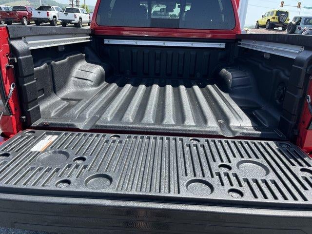 2024 Nissan Frontier Crew Cab 4x4 PRO-4X