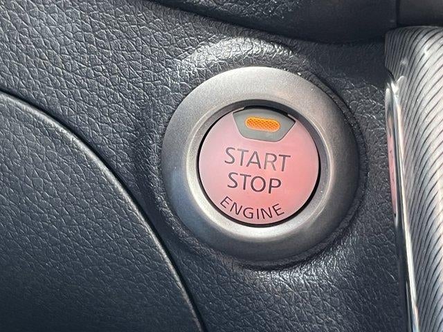 2014 Nissan Sentra 4dr Sdn I4 CVT SR