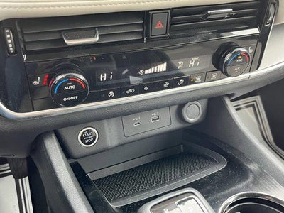 2022 Nissan Rogue AWD SV