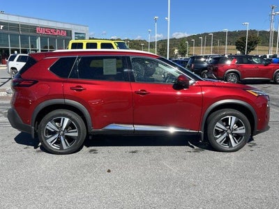 2023 Nissan Rogue AWD SL