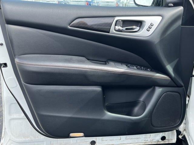 2019 Nissan Pathfinder 4x4 SL