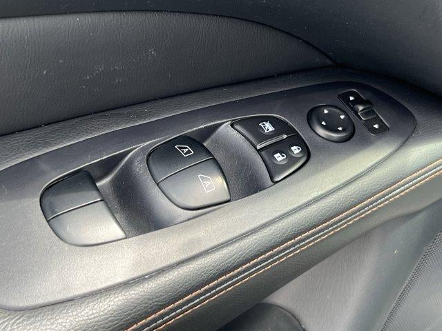 2019 Nissan Pathfinder 4x4 SL