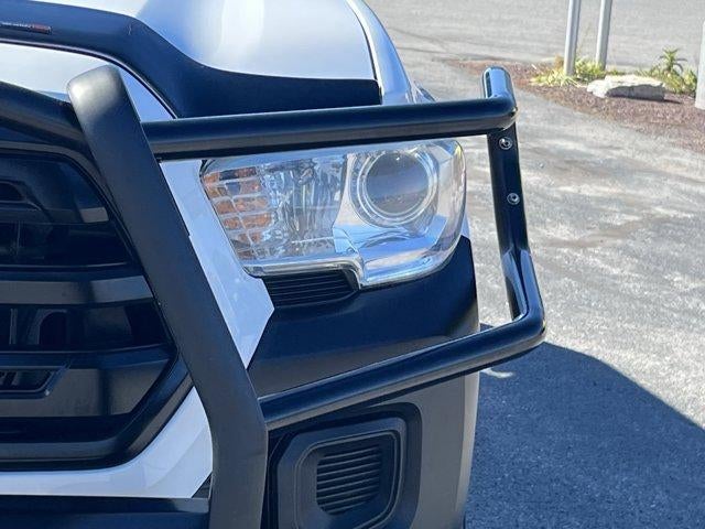 2018 Toyota Tacoma SR Access Cab 6' Bed I4 4x4 AT (SE)