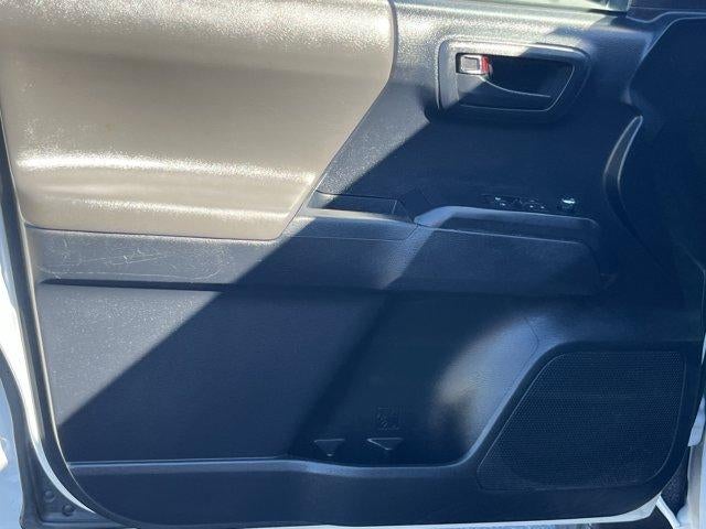 2018 Toyota Tacoma SR Access Cab 6' Bed I4 4x4 AT (SE)