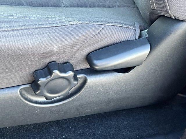 2017 Toyota Tacoma TRD Off Road Access Cab 6' Bed V6 4x4 AT (Natl)
