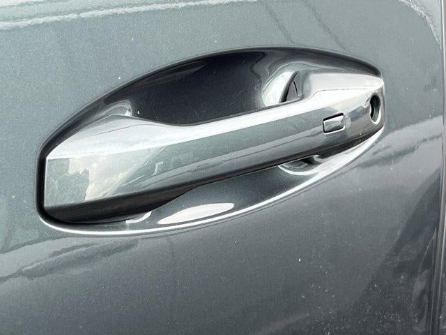 2025 Nissan Armada 4x4 SL