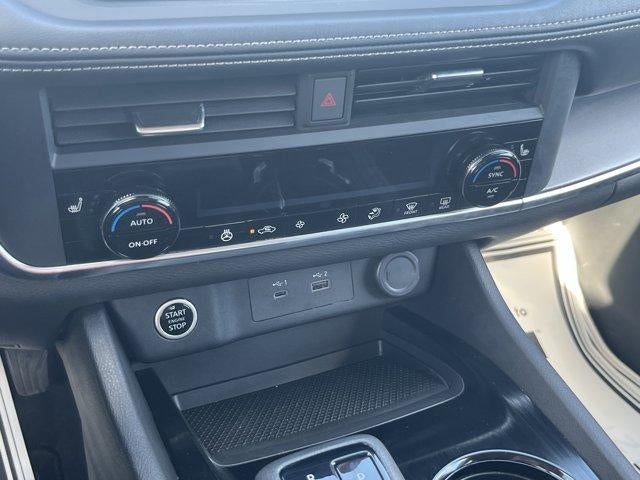 2023 Nissan Rogue AWD SV