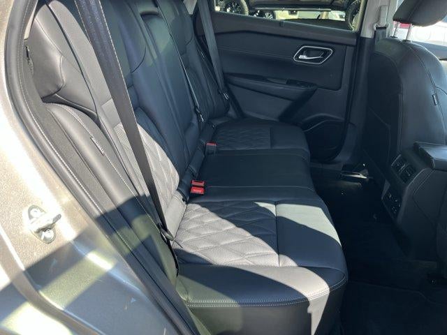 2023 Nissan Rogue AWD Platinum