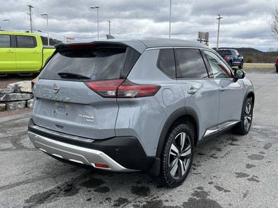 2022 Nissan Rogue AWD Platinum