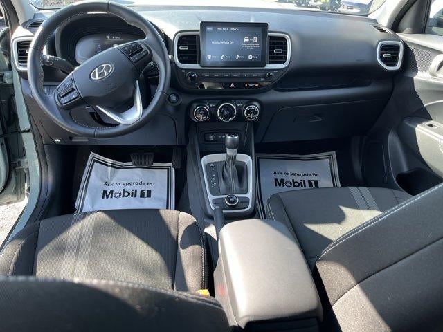 2025 Hyundai VENUE SEL IVT