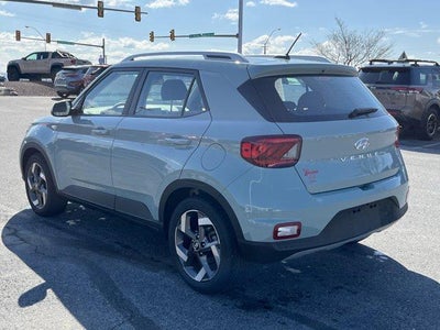 2025 Hyundai VENUE SEL IVT