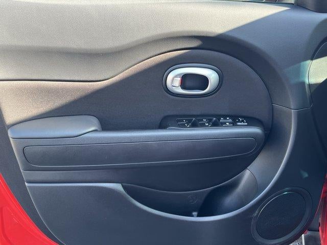 2016 Kia Soul 5dr Wgn Auto +