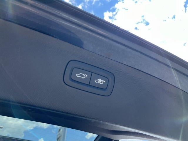 2023 Volvo XC90 B6 AWD Plus 7P