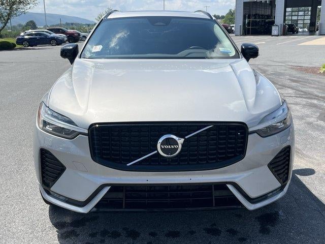 2025 Volvo XC60 B5 AWD Plus